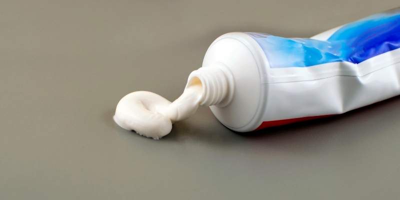 ¿Conoces el curioso origen de la pasta dental?