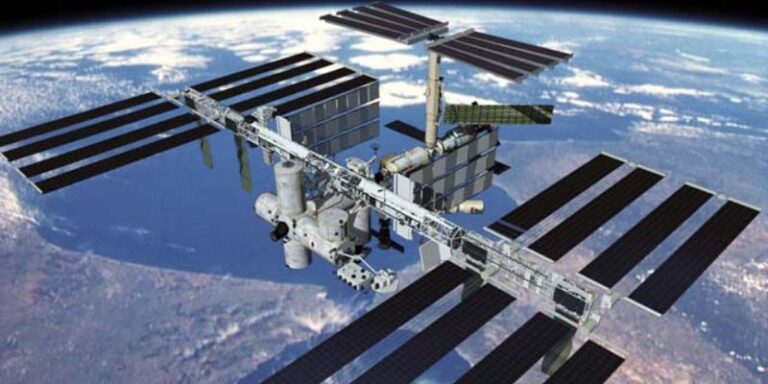 ¿Qué tamaño tiene la Estación Espacial Internacional ISS?